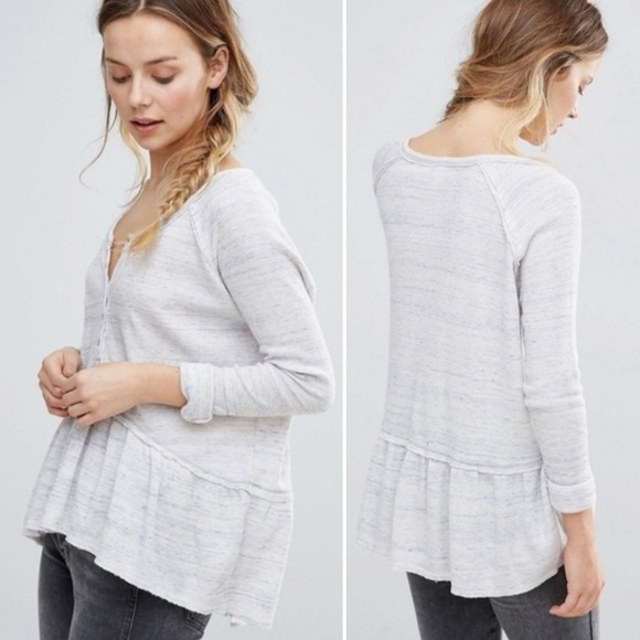 Free People Coastline Peplum Top Medium gray thermal henley boho ruffle flowy - Picture 1 of 11
